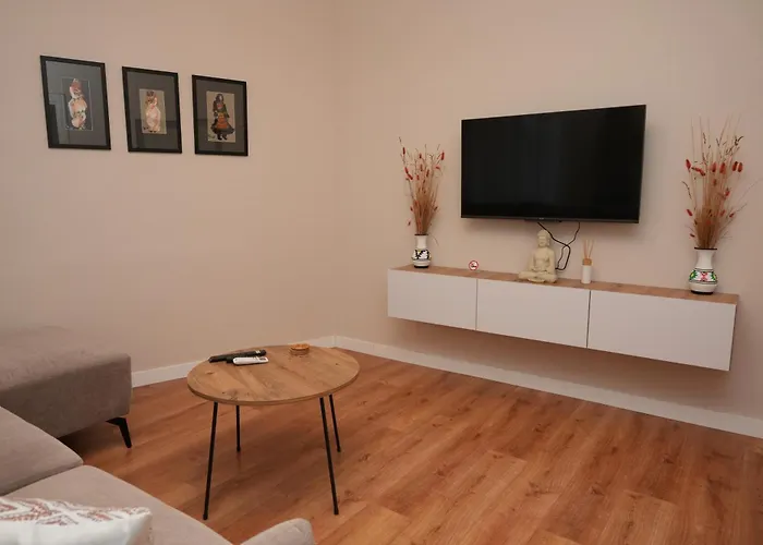 Bougainvilla Apartment